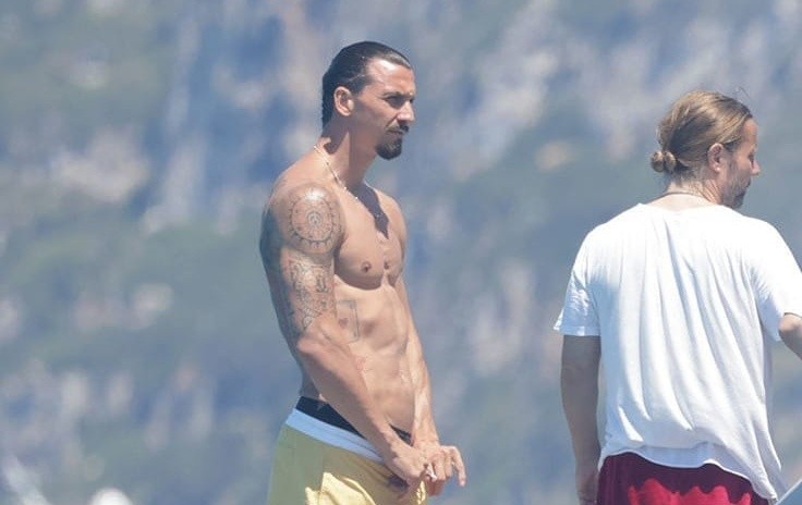 Choáng với cơ bắp cuồn cuộn của Ibrahimovic ở tuổi 39 - Bóng Đá