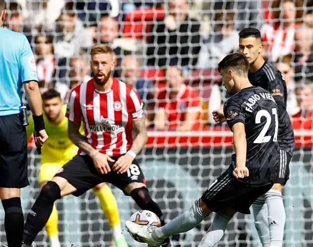 2 bàn và 1 kiến tạo, 'ngọc thô' Arsenal đang sáng hơn bao giờ hết - Bóng Đá