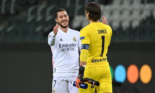 Tunnel footage reveals Karim Benzema laying into Real Madrid team-mate Vinicius - Bóng Đá