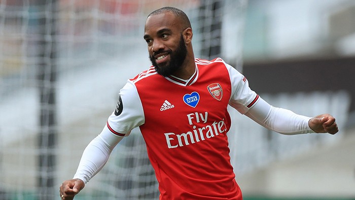 Aubameyang sắp vượt mặt Ozil, nhận lương khủng nhất đội hình Arsenal? - Bóng Đá