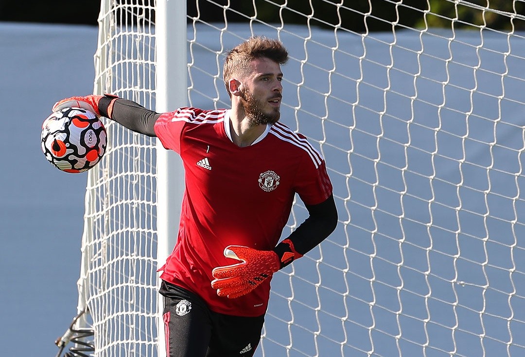 Pereira khiến Fernandes trầm trồ trên sân tập Man Utd - Bóng Đá