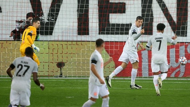 Pressing hay, chuyền bóng đỉnh, Bayern đang sỡ hữu một siêu tiền vệ - Bóng Đá