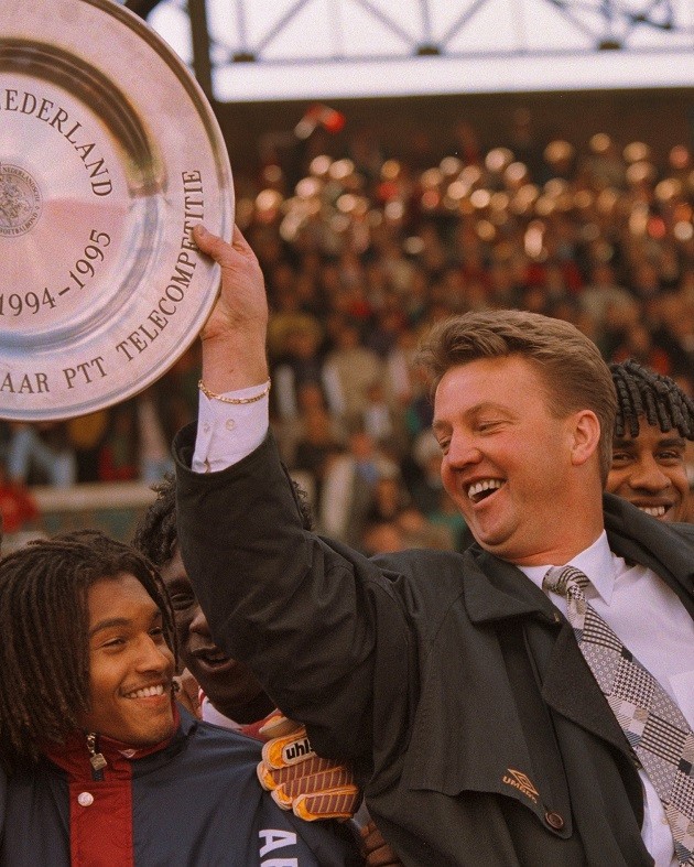 Louis van Gaal 70 years old - Bóng Đá