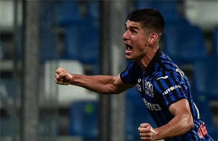 Lập kỷ lục vô tiền khoáng hậu, Ronaldo ăn mừng 