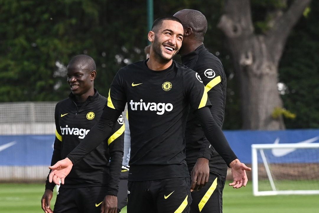 Siêu chiến binh trở lại, trò cưng Lampard phô diễn kỹ thuật trên sân tập Chelsea - Bóng Đá