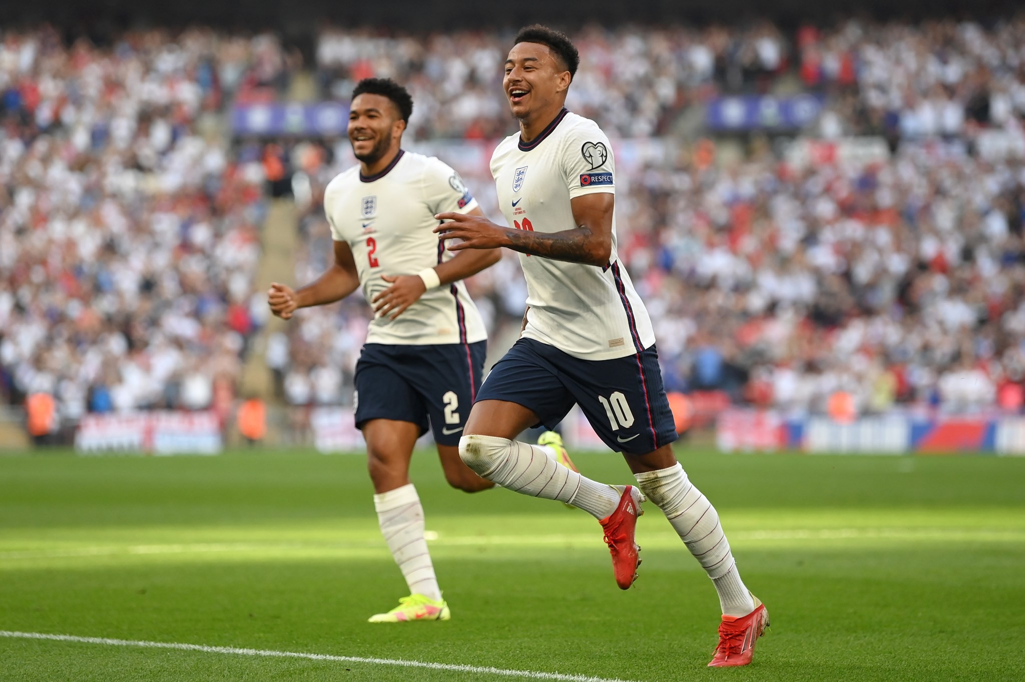 Lập cú đúp rồi ăn mừng đặc biệt, Lingard gửi món quà tới Ronaldo - Bóng Đá
