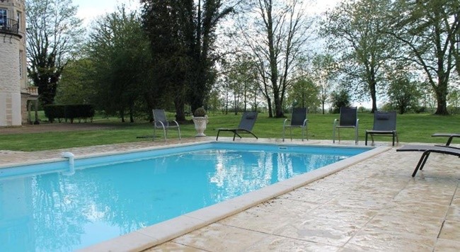 Lâu đài xa hoa đổ chức đám cưới của Maguire - Bóng Đá