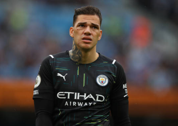 Có Ronaldo, siêu đội hình Man City khủng đến cỡ nào? - Bóng Đá