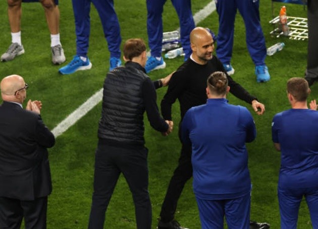 Tuchel ăn mừng điên cuồng trong phòng thay đồ Chelsea - Bóng Đá