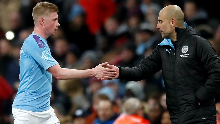 Pep Guardiola believes Kevin De Bruyne is the best midfielder in the world - Bóng Đá