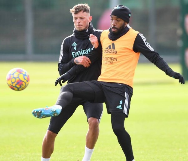 Trở về từ Dubai, Arsenal tập luyện chuẩn bị trở lại NHA - Bóng Đá