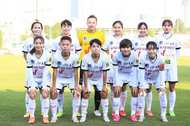 Hoàng Thị Loan - Bóng Đá