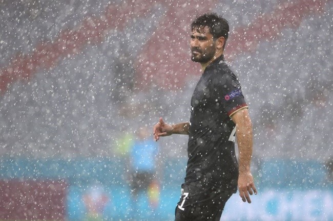 Ilkay Gündogan is also considering international retirement - Bóng Đá