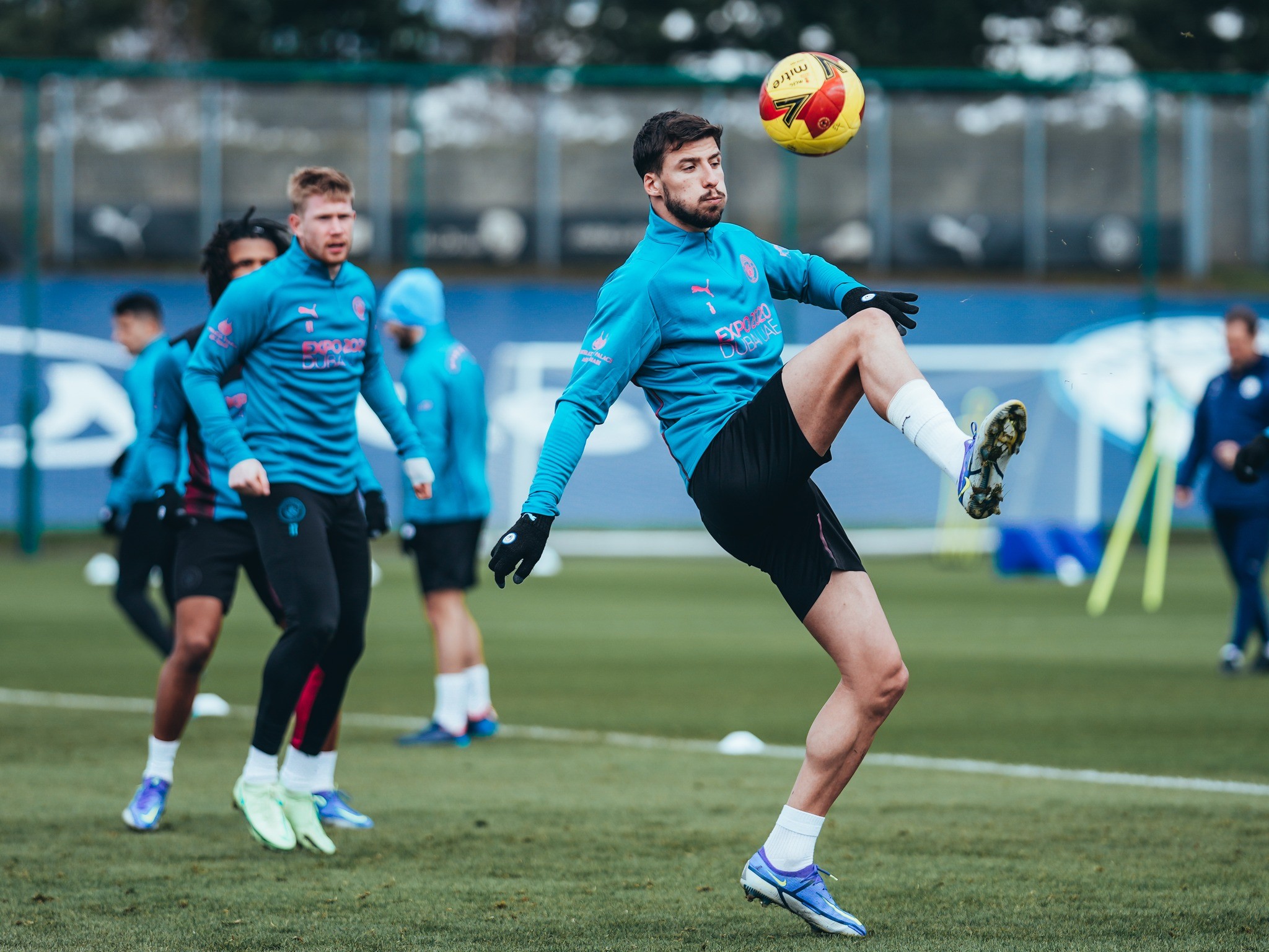 Sân tập Man City đón chào viện binh cực chất trở lại - Bóng Đá
