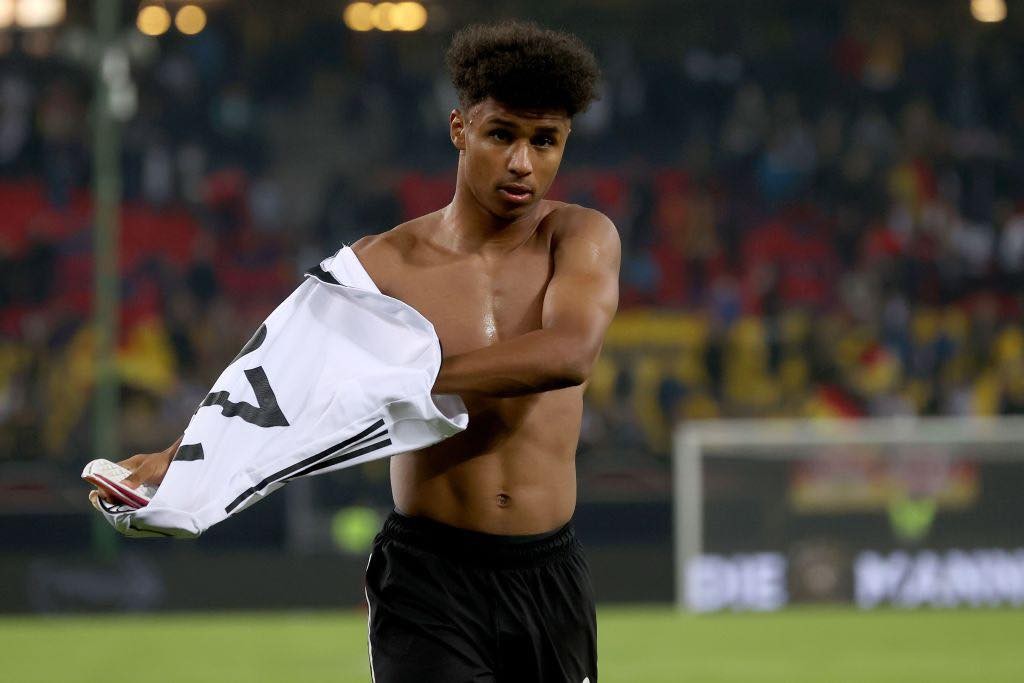 Sau Sule, Dortmund nhanh chóng tiếp cận mục tiêu hàng đầu thay Haaland - Bóng Đá