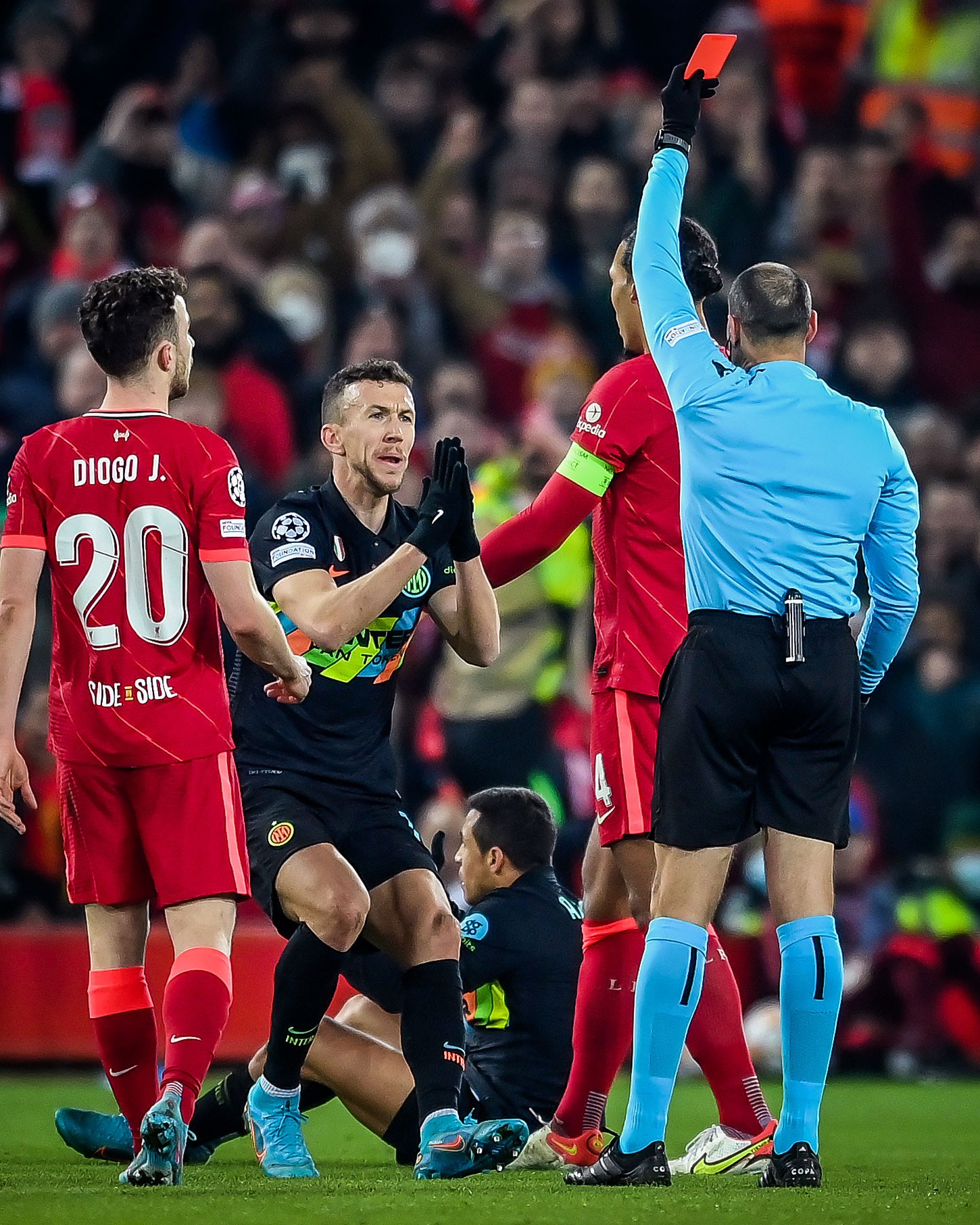 Bài ảnh Liverpool - Bóng Đá