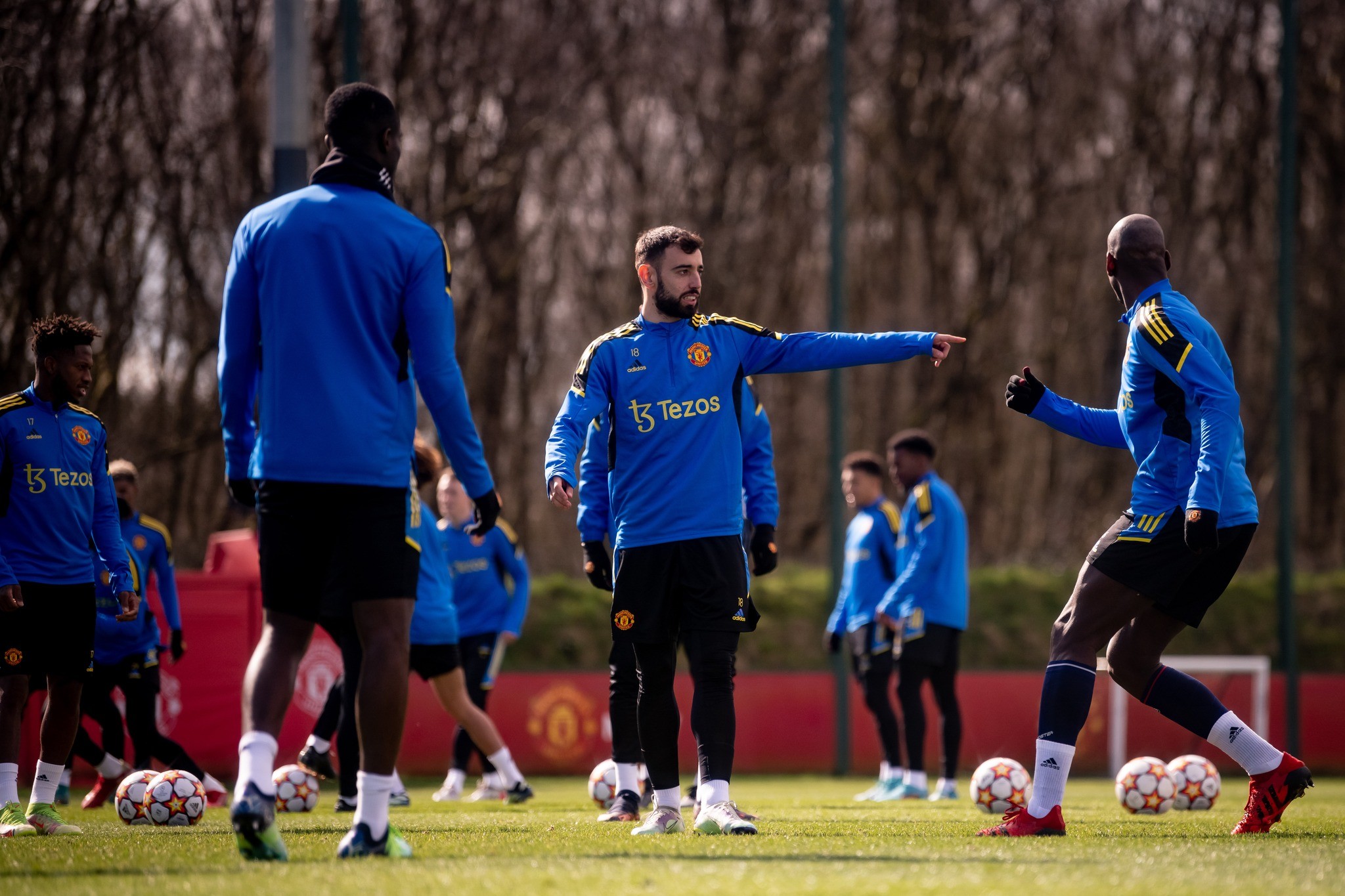 Siêu viện binh xuất hiện, buổi tập của Man Utd diễn ra đầy tốc độ - Bóng Đá