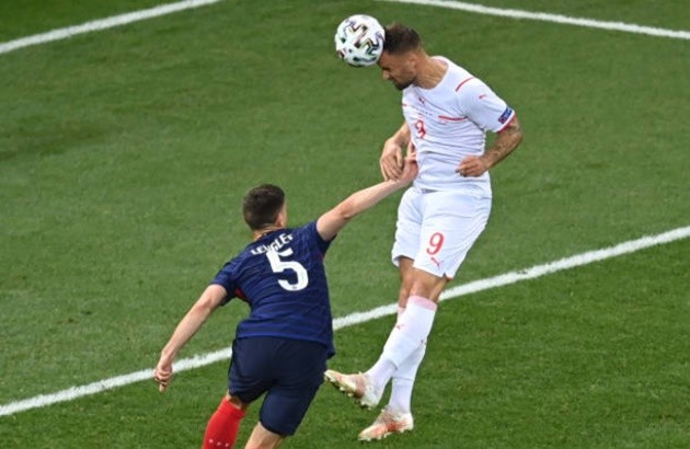 TRỰC TIẾP Pháp 0-1 Thụy Sĩ (H1): Seferovic đánh đầu uy lực! - Bóng Đá