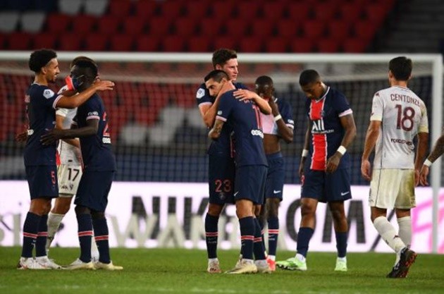Ảnh sau trận PSG vs Metz - Bóng Đá