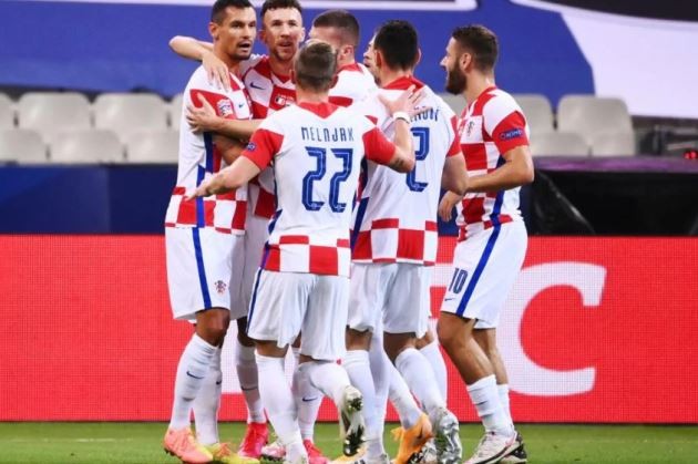 Ronaldo tạo nên loạt kỷ lục và khiến cả đội M.U phải xấu hổ - Bóng Đá