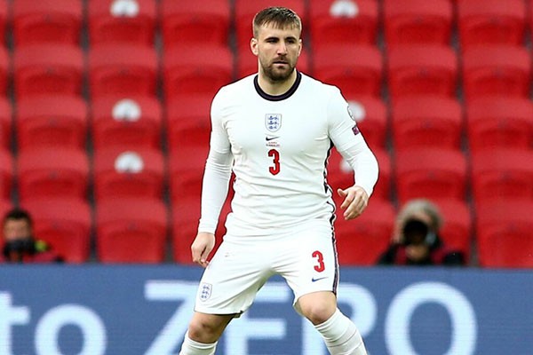 Shaw góp dấu giày vào 2 bàn thắng, CĐV Man Utd nói gì? - Bóng Đá