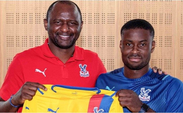 Manchester United fans echo thoughts of Paul Scholes after Brandon Williams' magic - Bóng Đá