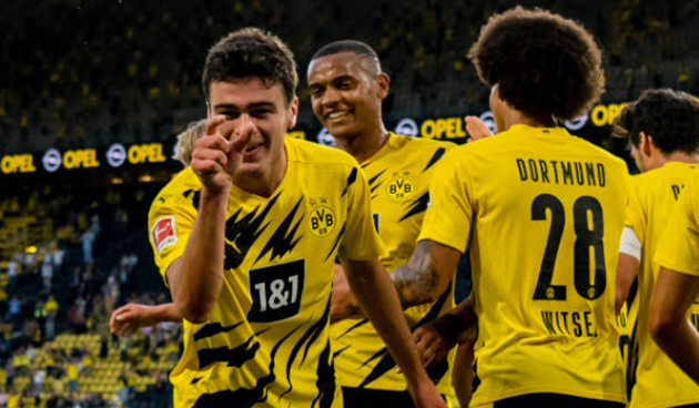 Barcelona wonderkid Alejandro Balde, 17, promoted to first team by Ronald Koeman is ready to push Alba for starting spot - Bóng Đá