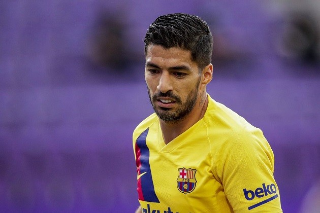 suarez từ chối chụp ảnh kỷ niệm với bartomeu - Bóng Đá