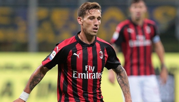 'Gáy' quá sớm, Lewandowski bị đối thủ lôi ra làm trò đùa - Bóng Đá