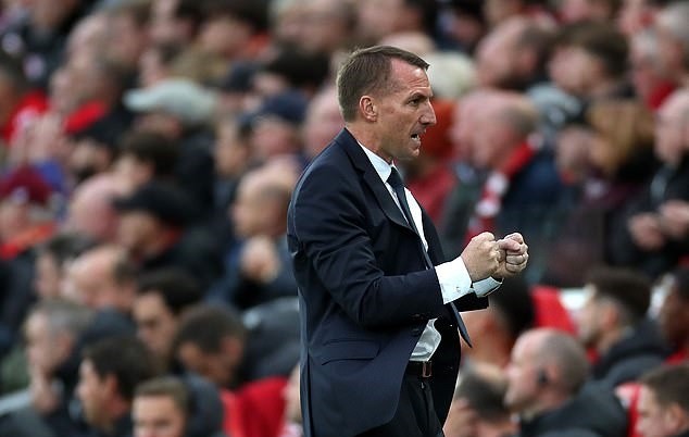 Gạt bỏ sự kình địch, 2 cựu sao Chelsea tung hoành ngoài đường phố - Bóng Đá