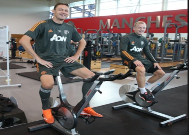 Ảnh sao MU tập gym - Bóng Đá