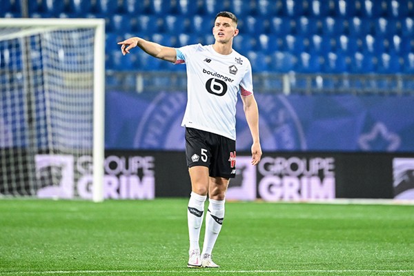 Những khoảnh khắc ấn tượng nhất vòng 12 - Bóng Đá