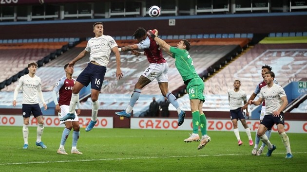 Ảnh tình huống: Thẻ đỏ của Stones => Guardiola xử lý quá hay => Man City xứng đáng vô địch - Bóng Đá
