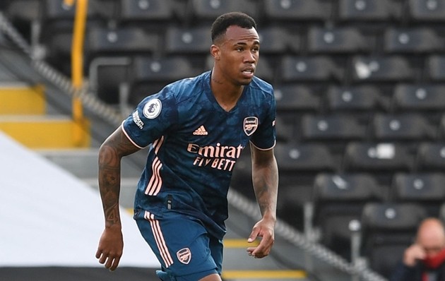 Granit Xhaka gây bất ngờ - Bóng Đá