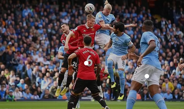 Thua derby, Ten Hag cần hành động ngay trên TTCN - Bóng Đá