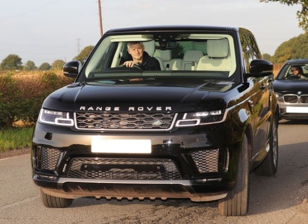 Antonio Conte crossing his fingers over Cristiano Ronaldo ahead of Man Utd clash - Bóng Đá