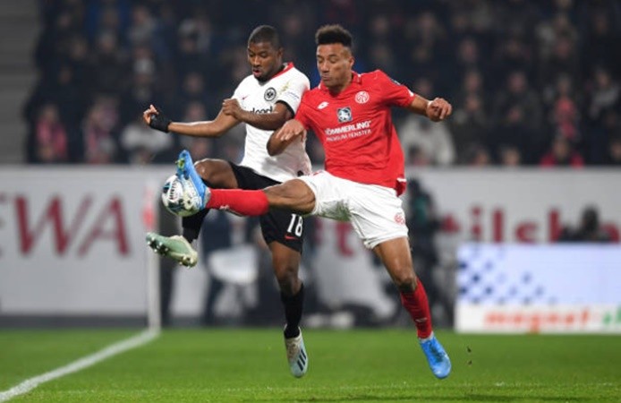 Raphinha phản ứng với thảm họa của Chelsea - Bóng Đá