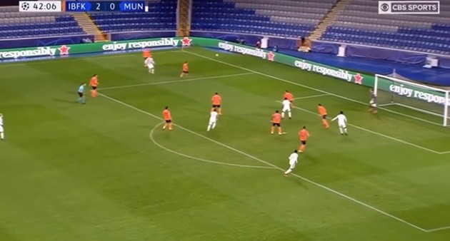 2 kiến tạo gần nhất của Shaw - Bóng Đá