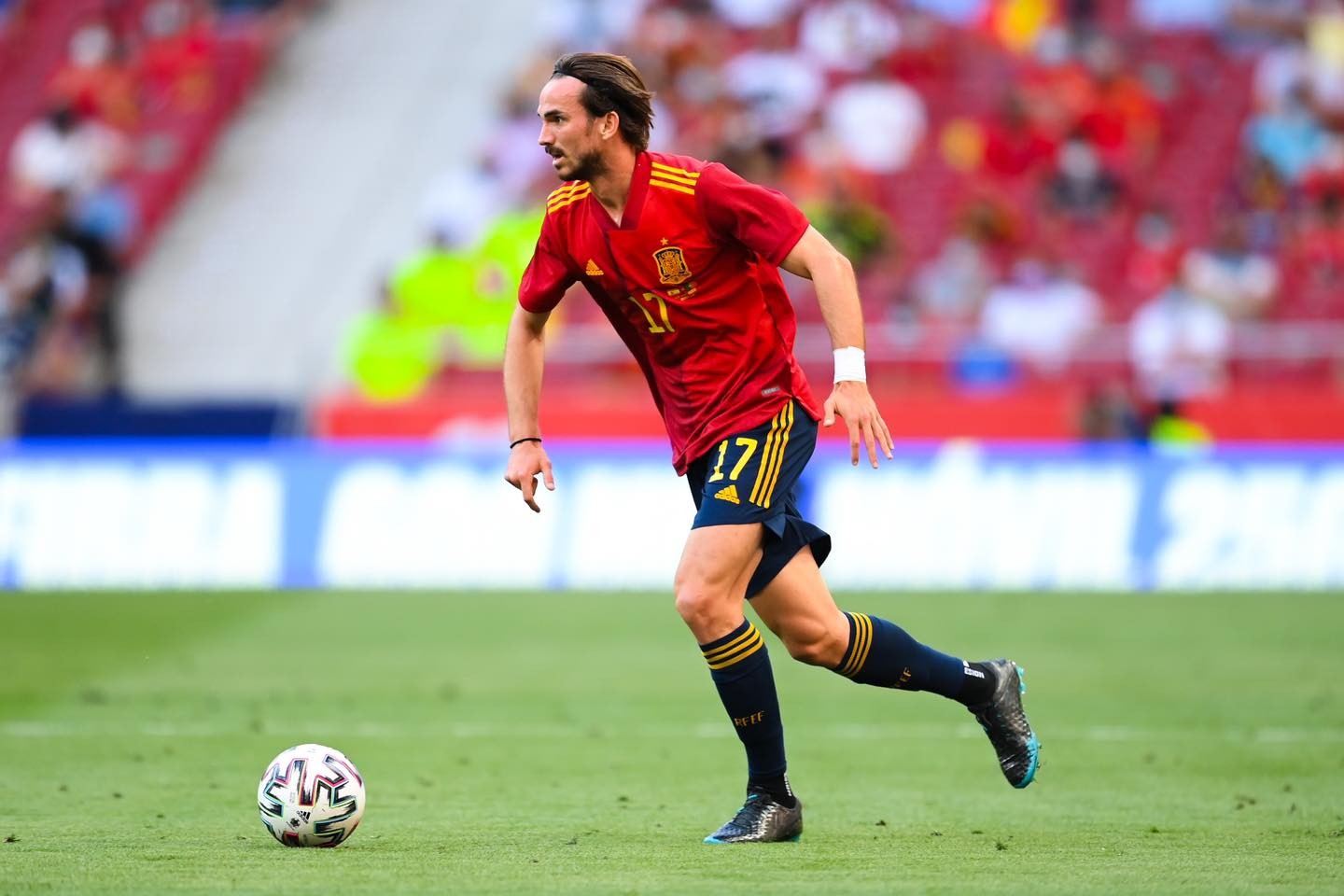 PSG tiến gần thỏa thuận chiêu mộ mục tiêu Man United - Bóng Đá