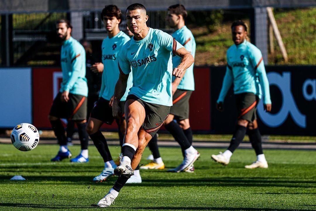 Ronaldo lại 