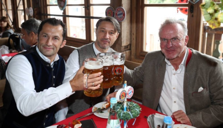 Thảm bại, BLĐ Bayern phản ứng khó tin trên khán đài - Bóng Đá