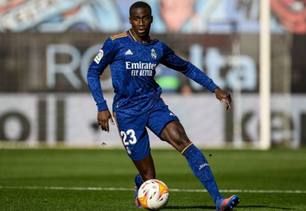 Đội hình kết hợp Chelsea và Real: Mũi đinh ba đáng gờm - Bóng Đá