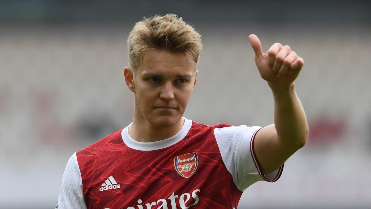 Arsenal hopeful that the midfielder will be available in time to face Chelsea on Sunday. - Bóng Đá