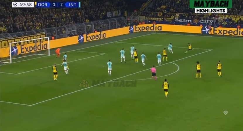 Vì sao Dortmund có thể xuyên thủng hàng thủ trứ danh của Conte? - Bóng Đá