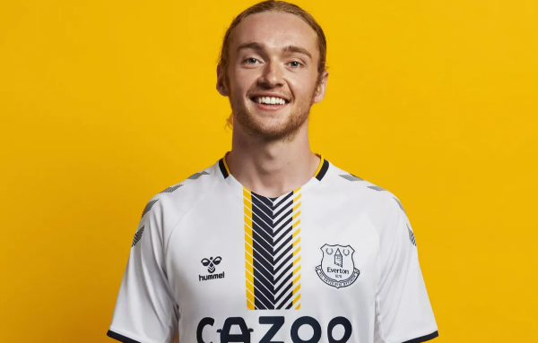 Chiêm ngưỡng áo đấu thứ 3 của 10 CLB Ngoại hạng Anh 2021/22 - Bóng Đá