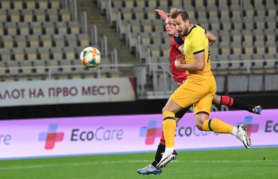 Son Heung-min lại bùng nổ đưa Tottenham đoạt vé ở Europa League - Bóng Đá