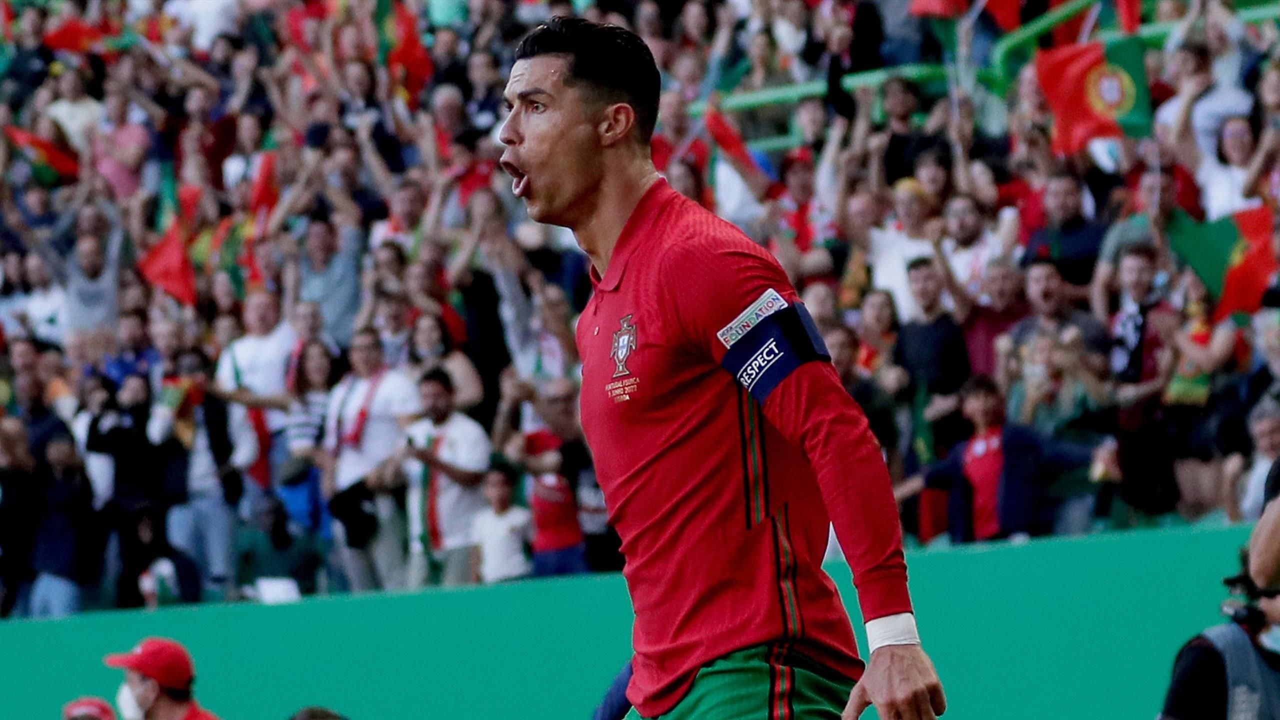 Messi ghi 5 bàn, Ronaldo lập cú đúp nhưng hỏng ăn ở khoảng cách 5m - Bóng Đá