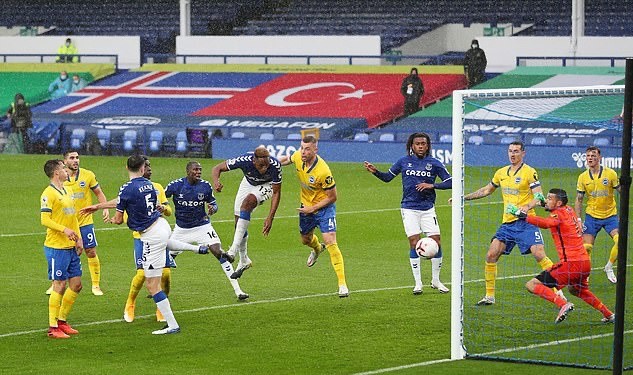 James Rodriguez thăng hoa tột đỉnh, Everton vùi dập đối thủ 4 bàn - Bóng Đá