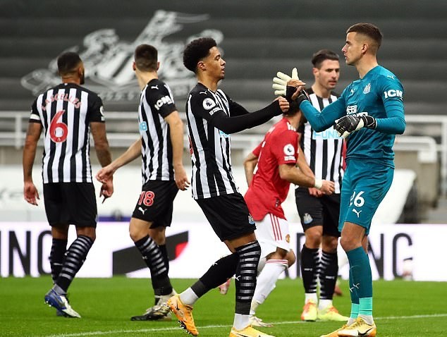 Maguire ghi bàn, Man Utd bùng nổ hủy diệt 