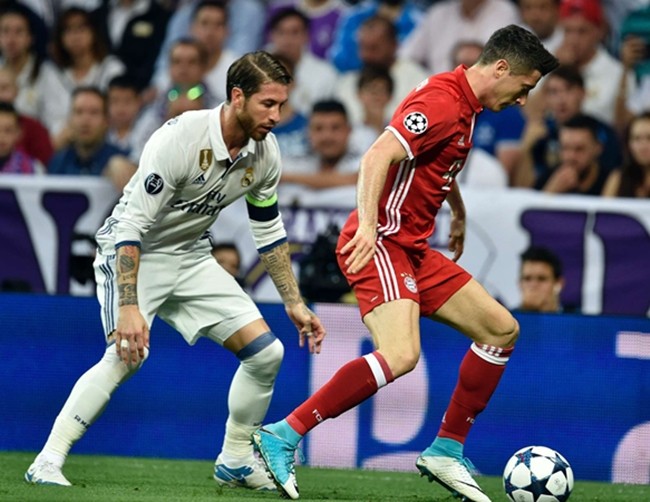 'I was always happy to compete with him' - Lewandowski names Ramos - Bóng Đá